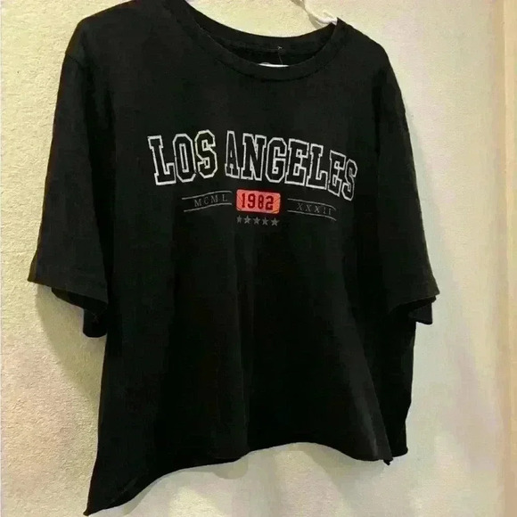 Woman’s Los Angeles crop t-shirt - Picture 2 of 4